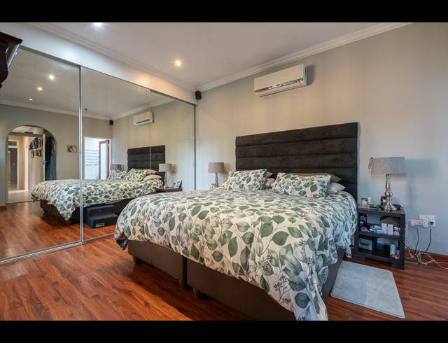 5 BEDROOM HOUSE FOR SALE IN BRACKENHURST